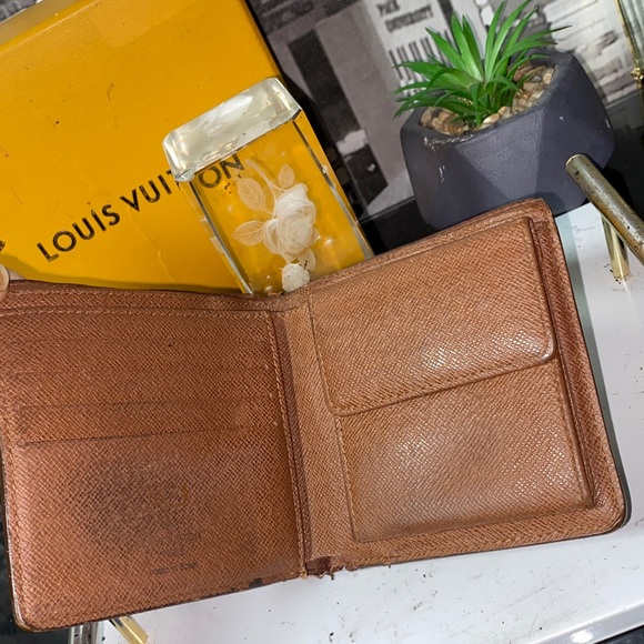 Authentic Louis Vuitton Monogram Marco Wallet - Picture 6 of 15